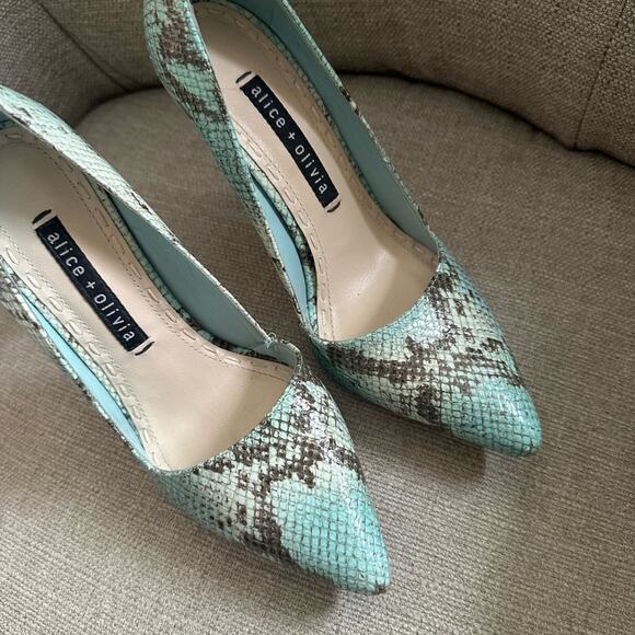 Alice + Olivia Dina 110 Snakeskin Heels - Picture 2 of 7